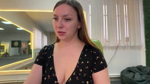 Snapshot of lucky_foryou_baby chatting on 23, 4, 2026 lucky_foryou_baby online show from 23, 4, 2026