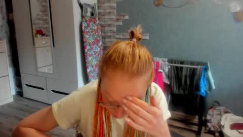 lucky_licky20 online show from 8, 10, 2025