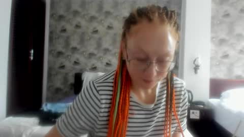 lucky_licky20 online show from 22, 11, 2025