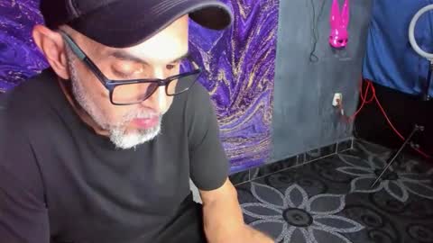 lucky_psychoguy69 online show from 10, 11, 2025