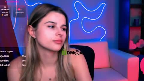Snapshot of luckybabymeow chatting on 22, 6, 2026 Mila Sweetheart online show from 22, 6, 2026