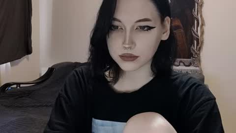 Snapshot of luckybastrad0677 chatting on 17, 6, 2026 luckybastrad0677 online show from 17, 6, 2026