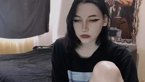 Snapshot of luckybastrad0677 chatting on 19, 6, 2026 luckybastrad0677 online show from 19, 6, 2026