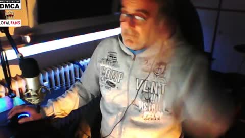 Snapshot of luckyfreak1 chatting on 18, 1, 2025 call me Stefan online show from 18, 1, 2025