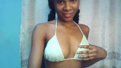 Snapshot of luckymadequeen chatting on 3, 1, 2025 Gloria online show from 3, 1, 2025