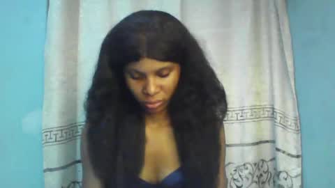 Snapshot of luckymadequeen chatting on 12, 1, 2025 Gloria online show from 12, 1, 2025
