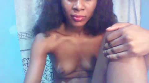 Snapshot of luckymadequeen chatting on 13, 1, 2025 Gloria online show from 13, 1, 2025