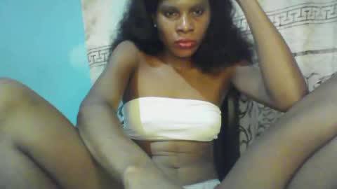 Snapshot of luckymadequeen chatting on 16, 1, 2025 Gloria online show from 16, 1, 2025