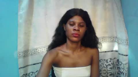 Snapshot of luckymadequeen chatting on 16, 1, 2025 Gloria online show from 16, 1, 2025