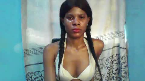 Snapshot of luckymadequeen chatting on 19, 1, 2025 Gloria online show from 19, 1, 2025