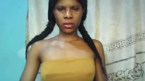 Snapshot of luckymadequeen chatting on 26, 1, 2025 Gloria online show from 26, 1, 2025