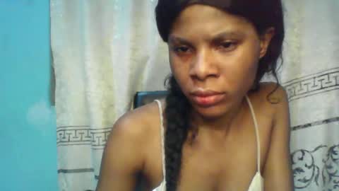 Snapshot of luckymadequeen chatting on 3, 2, 2025 Gloria online show from 3, 2, 2025