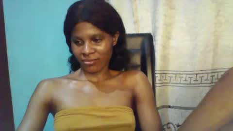 Snapshot of luckymadequeen chatting on 8, 2, 2025 Gloria online show from 8, 2, 2025