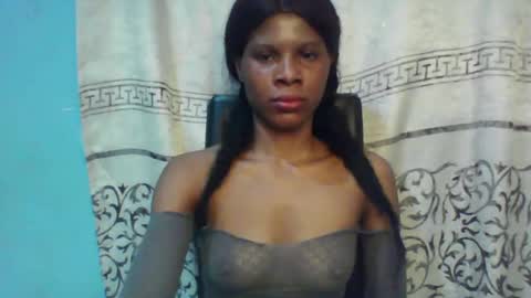 Snapshot of luckymadequeen chatting on 1, 3, 2025 Gloria online show from 1, 3, 2025