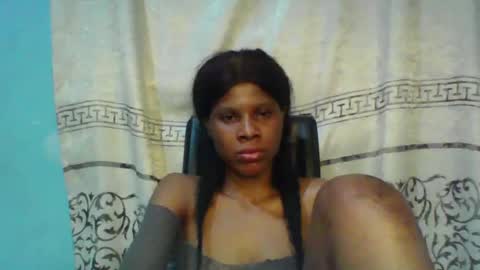 Snapshot of luckymadequeen chatting on 1, 3, 2025 Gloria online show from 1, 3, 2025