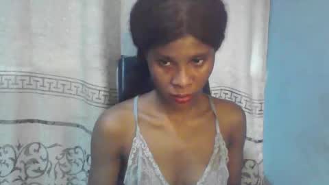 Snapshot of luckymadequeen chatting on 27, 9, 2025 Gloria online show from 27, 9, 2025
