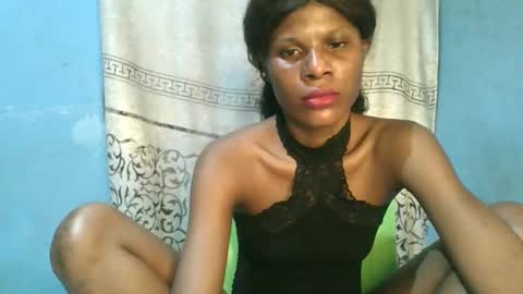 Snapshot of luckymadequeen chatting on 16, 5, 2026 Gloria online show from 16, 5, 2026