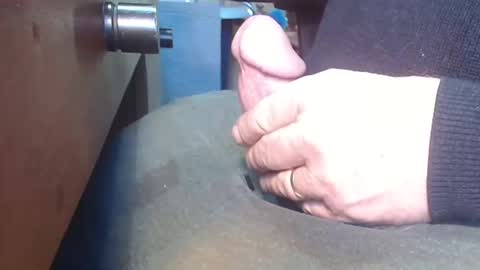 BIG Daddy cock. Tips make it harder  online show from 25, 12, 2024