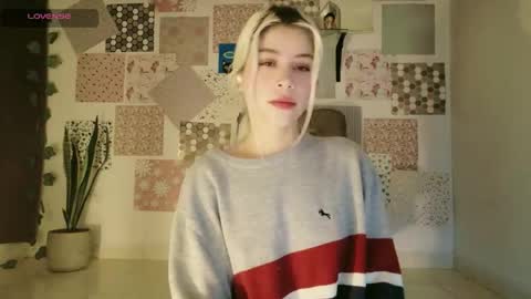 Snapshot of luckysapphire777 chatting on 21, 4, 2026 luckysapphire777 online show from 21, 4, 2026