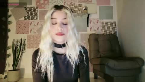 Snapshot of luckysapphire777 chatting on 1, 5, 2026 luckysapphire777 online show from 1, 5, 2026
