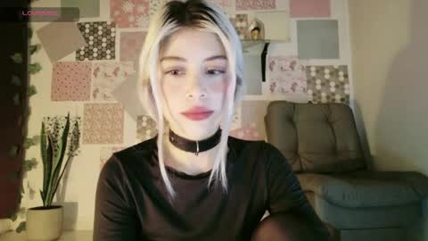 Snapshot of luckysapphire777 chatting on 4, 5, 2026 luckysapphire777 online show from 4, 5, 2026