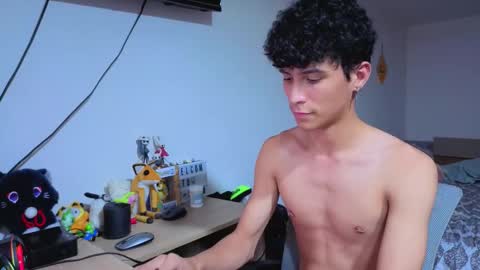 Lu Independent Model online show from 17, 12, 2025