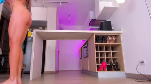 Snapshot of lucy__77 chatting on 13, 5, 2026 Hello my name is Lucy nice to meet you thumb up is important for me kisses online show from 13, 5, 2026