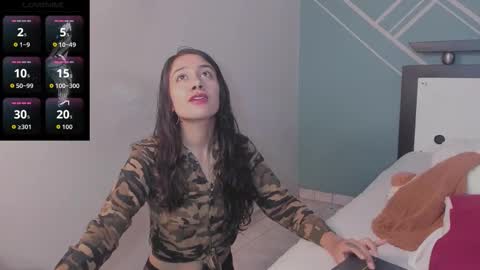 Lucy Herrera online show from 26, 11, 2025