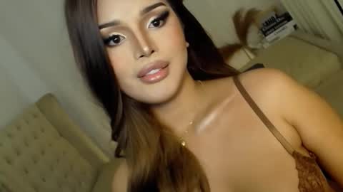 Snapshot of lucy_heartfiliaxxx chatting on 26, 11, 2025 MONA online show from 26, 11, 2025