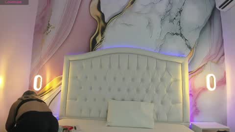 Lucy online show from 10, 4, 2026