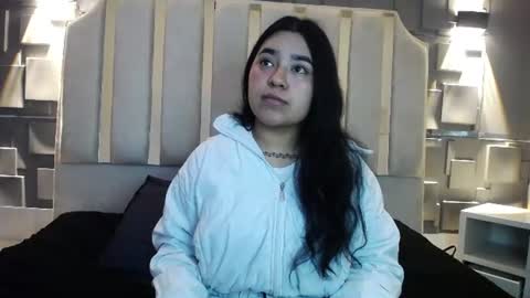 Snapshot of lucy_milleer_ chatting on 1, 7, 2026 Lucy online show from 1, 7, 2026
