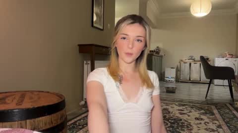 Lucy online show from 28, 3, 2026