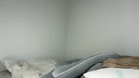 lucyforr online show from 5, 4, 2026