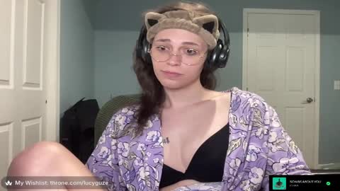 Snapshot of lucyguze chatting on 7, 5, 2026 Lucy online show from 7, 5, 2026