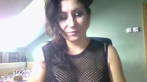 Snapshot of lucyhot6 chatting on 9, 9, 2025 lucybylucy online show from 9, 9, 2025
