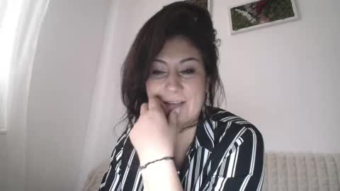 Snapshot of lucyhot6 chatting on 4, 11, 2025 lucybylucy online show from 4, 11, 2025