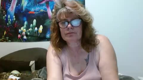 Snapshot of lucylling chatting on 15, 2, 2026 lucylling online show from 15, 2, 2026