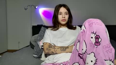 Snapshot of lucyrait chatting on 15, 1, 2026 Lucy online show from 15, 1, 2026