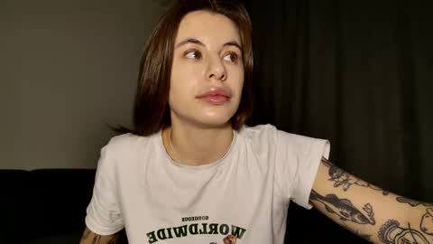 Snapshot of lucyrait chatting on 8, 2, 2026 Lucy online show from 8, 2, 2026