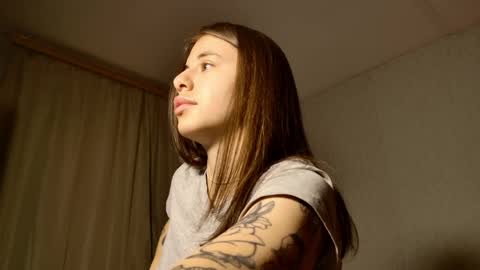 Snapshot of lucyrait chatting on 3, 4, 2026 Lucy online show from 3, 4, 2026