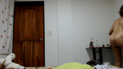 Snapshot of lucysexy4u chatting on 20, 7, 2026 I am Luciana Martin... Welcome in my room online show from 20, 7, 2026