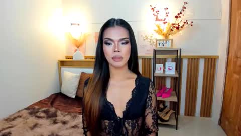 lucyvane online show from 26, 3, 2026