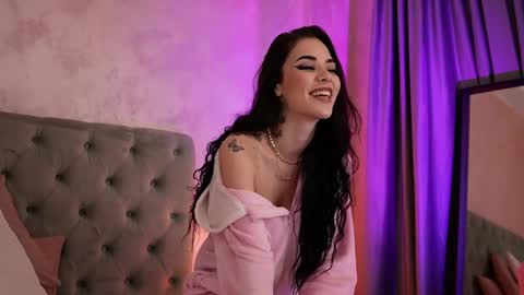 Snapshot of lucywilow chatting on 29, 4, 2026 LucyWillow online show from 29, 4, 2026