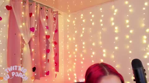 Snapshot of lucyy_peach chatting on 18, 2, 2025 LUCYY FROM HOME  online show from 18, 2, 2025
