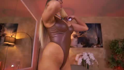 Snapshot of lucyyrosse chatting on 18, 6, 2026 LucyRose online show from 18, 6, 2026
