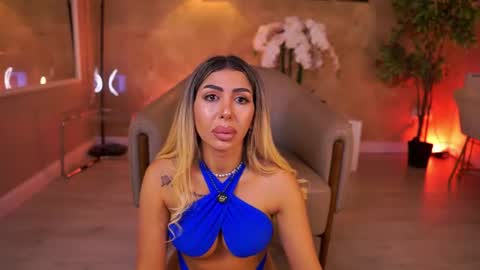 Snapshot of lucyyrosse chatting on 19, 6, 2026 LucyRose online show from 19, 6, 2026