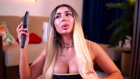 Snapshot of lucyyrosse chatting on 31, 7, 2026 LucyRose online show from 31, 7, 2026