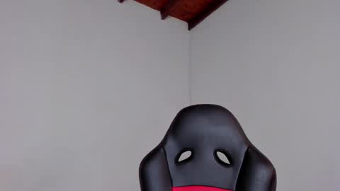 Luigi Vitale online show from 23, 12, 2025