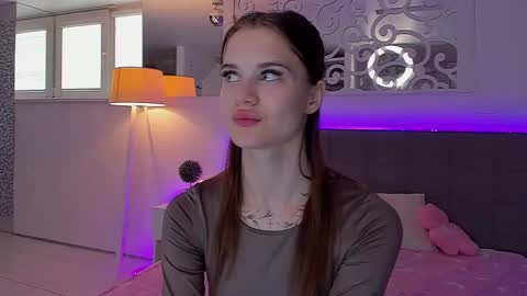 LuisaClover online show from 13, 4, 2026