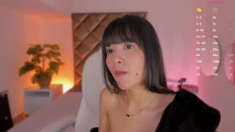 Snapshot of luisah_ chatting on 22, 9, 2025 L U I S A online show from 22, 9, 2025